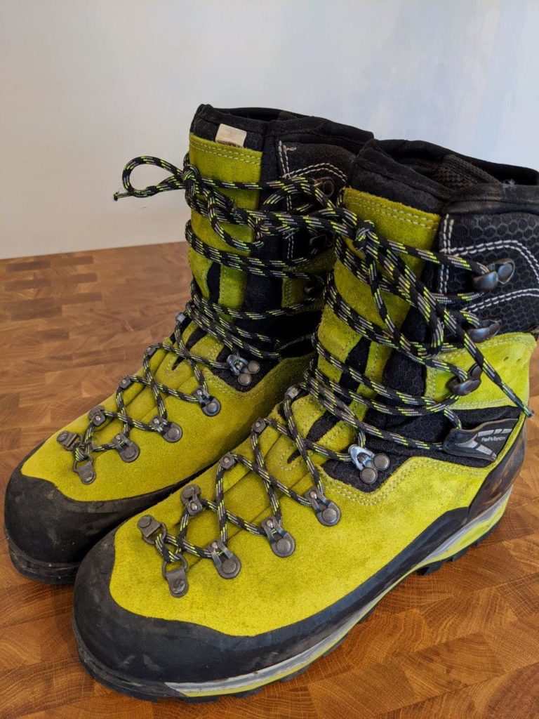 【レビュー】LOWA Weisshorn（バイスホルン）GTXは雪山・厳冬期登山靴におすすめ。