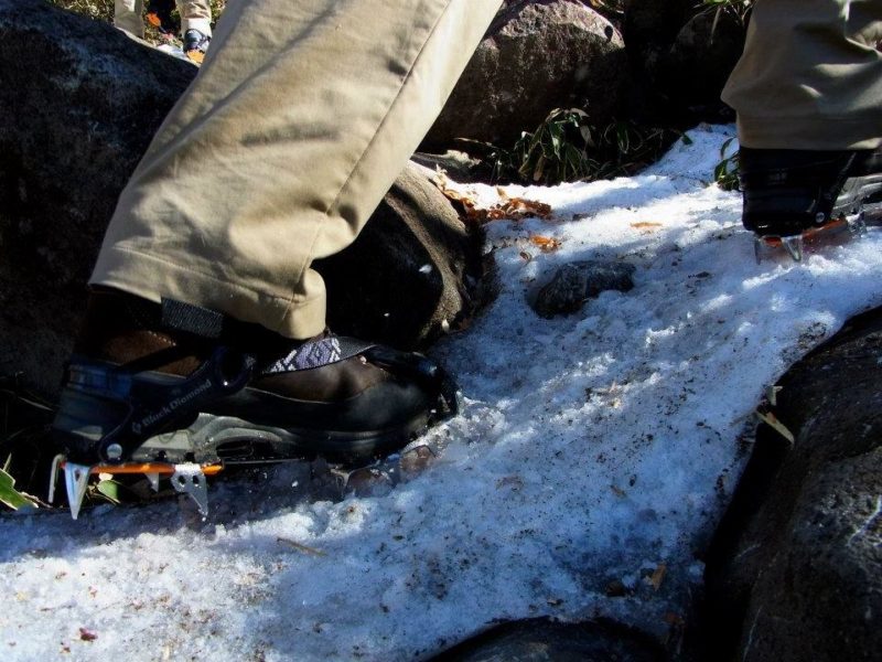 晩春や初冬の残雪期や積雪量が少ない低山であれば３シーズン用重登山靴を使いまわせる